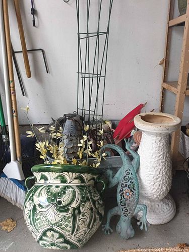 Trough and Outdoor Decor B (1 of 15)