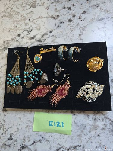 LOT"E121" Assorted Jewelry Lot  (1 of 4)