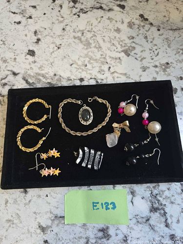 LOT"E123"- ASSORTED JEWELRY LOT (1 of 3)