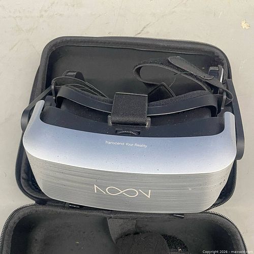 Noon VR goggles  (1 of 4)