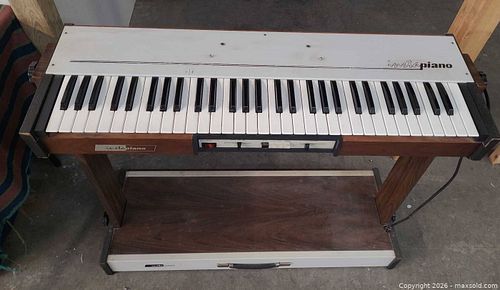 Insta/Inta Instapiano 49-Key Electronic Keyboard / Electric Organ (1 of 7)