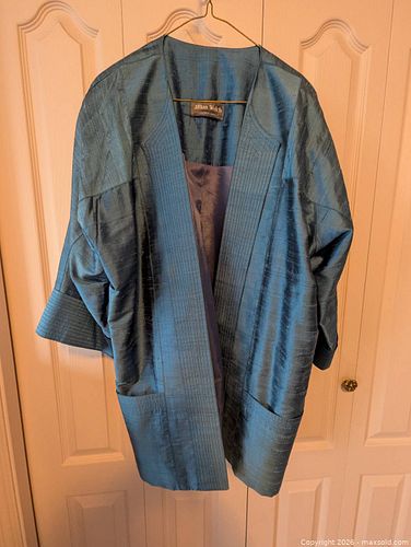 Women's silk clothing (1 of 12)