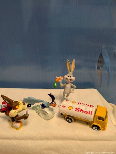 Vintage toys (1 of 3)