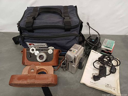 Vintage Argus C3 Rangefinder Camera & Sony Handy Cam DCR-PC-1 MiniDV (1 of 11)