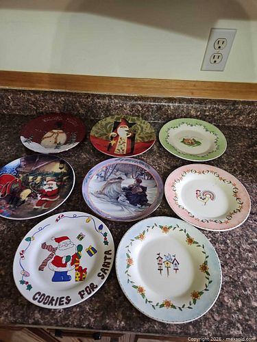 Decorative plates (1 of 5)