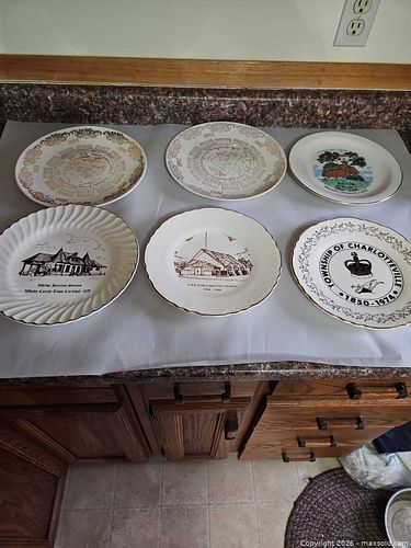 Decorative plates  (1 of 7)