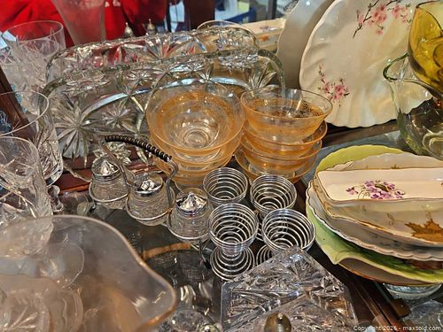 Job lot of collectibles (1 of 13)