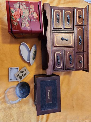Mixed Vintage Jewelry & Trinket Boxes Assortment (1 of 1)