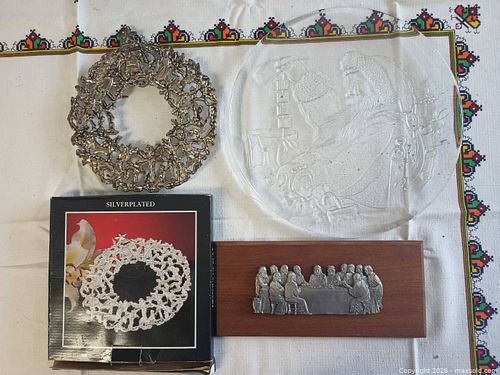 Vintage Holiday Decorative Set: Glass Santa Plate & Metal Plaques (1 of 5)