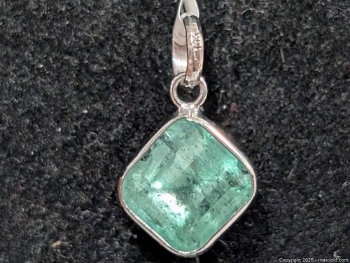 Lot #2013 (1 of 4)