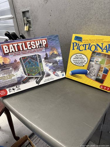 2 GAMES. BATTLESHIP  PICTIONARY. (1 of 3)