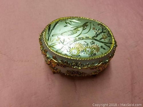 Lot #0054 (1 of 4)