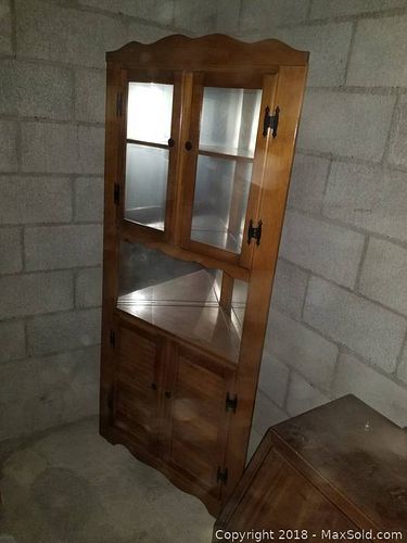 Lot #0082 (1 of 5)