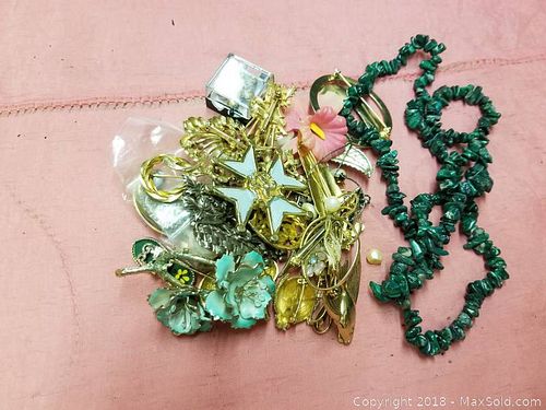 Lot #0127 (1 of 3)