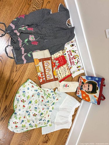 Lot #52 (1 of 13)