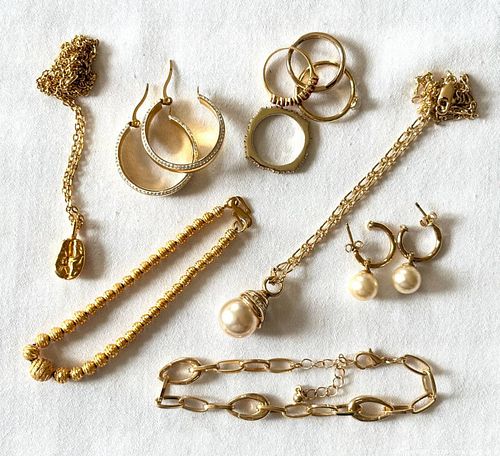Gold-Tone Jewelry (1 of 8)