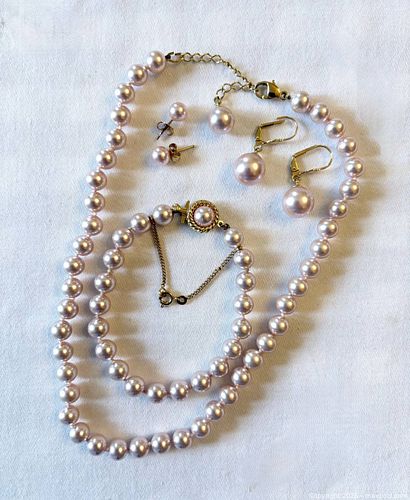 Pearl Jewelry (1 of 8)