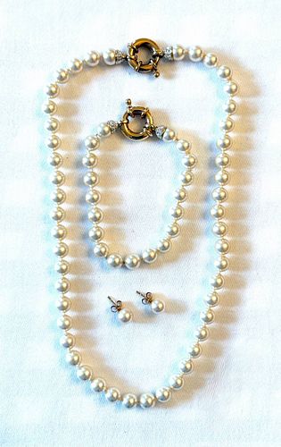 Pearl Jewelry (1 of 4)