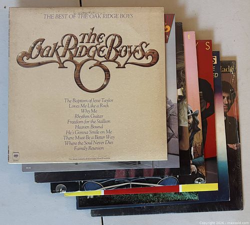 Lot #52 (1 of 8)