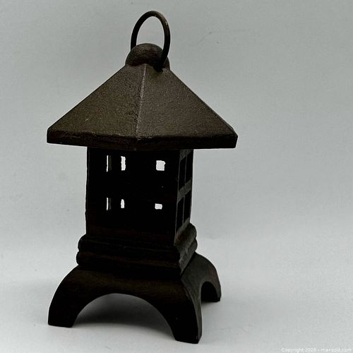 Lot #27 (1 of 4)
