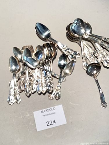 Lot #224 (1 of 7)