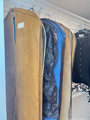 Long Garment Bags   (1 of 7)