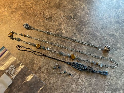 Handmade jewelry (1 of 3)