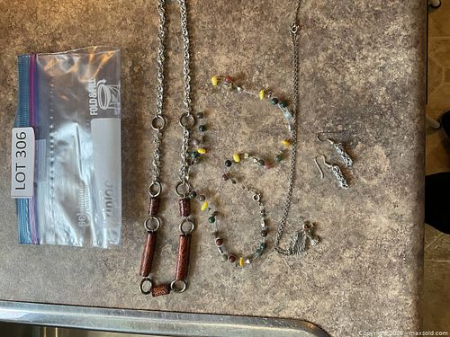 Handmade jewelry  (1 of 4)