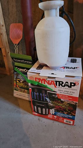 Motion activated animal deterrent and more. (1 of 4)