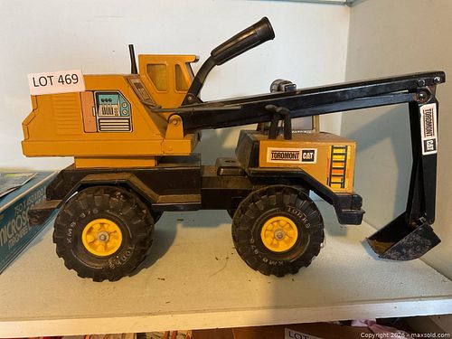 Lot #469 (1 of 4)