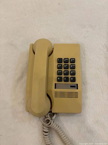 Cordless Landline Telephone Base with Handset, Beige (1 of 3)