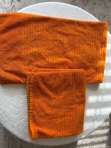Set of 2 Orange Cotton Bath Towels, Large 52" x  29.75", 100% cotten (1 of 1)