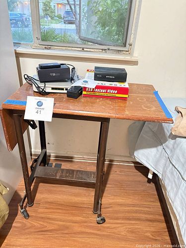 Rollie table (1 of 4)