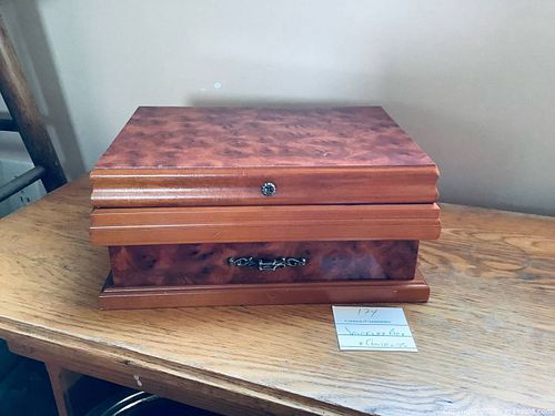Jewelry Box and Contents (1 of 3)