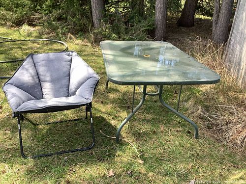 Patio Table and Chair (1 of 4)