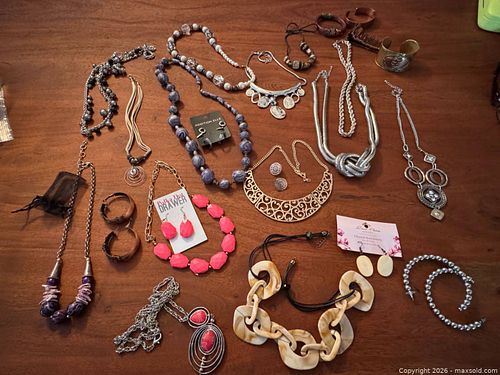 Costume Jewelry  (1 of 18)