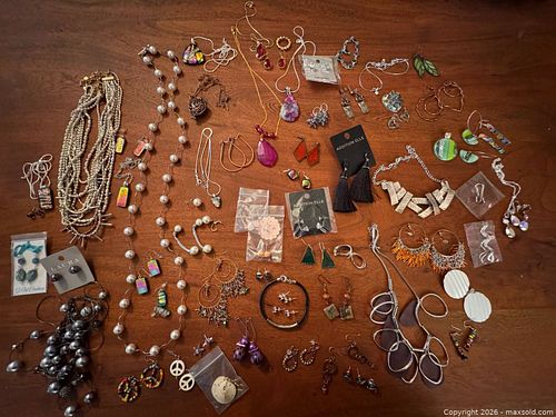 Costume Jewelry  (1 of 19)
