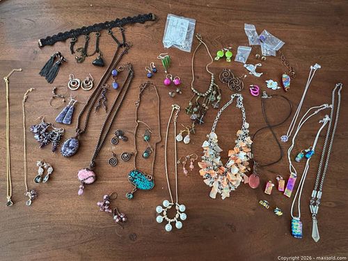 Costume Jewelry  (1 of 20)