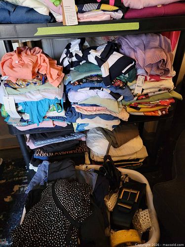 Ladies clothing  (1 of 20)