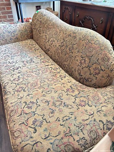 Settee  / Divan Sofa  (1 of 8)