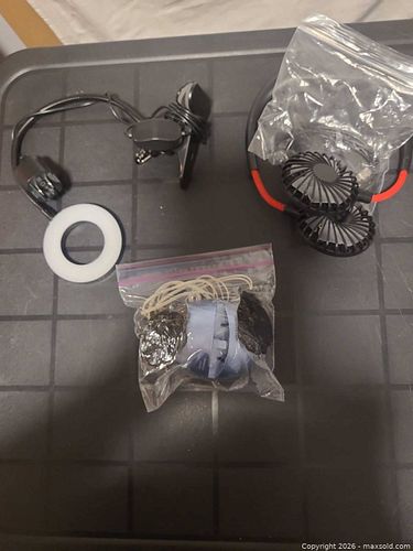 Lot: Rechargeable Neck Fan, Overbed LED Ring Light, Mouse Massager (1 of 4)