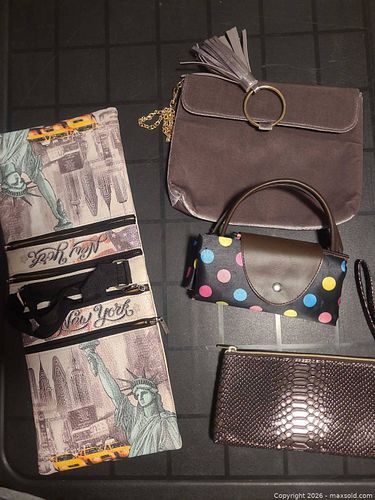 Unbranded Small Handbag Set: Clutch, Wristlet, Polka-Dot Bag, Foldable Tote (1 of 4)