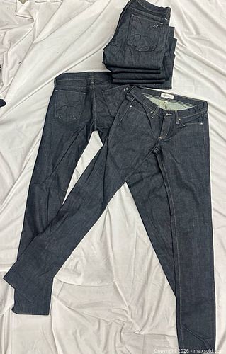 Lot #53 (1 of 8)