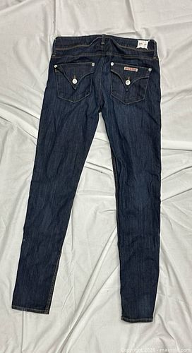 Lot #24 (1 of 8)