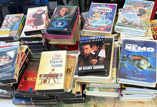 VHS Movies Large lot 1 (1 of 5)