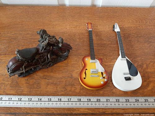 Motorcycle and miniature electric guitars (1 of 10)