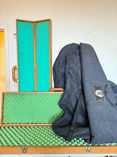Guitar Cases, wooden cases, etc (1 of 5)