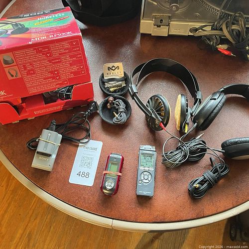 Olympus Voice Recorder And More (1 of 16)