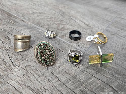 Costume Jewellery 1 - Rings (1 of 5)