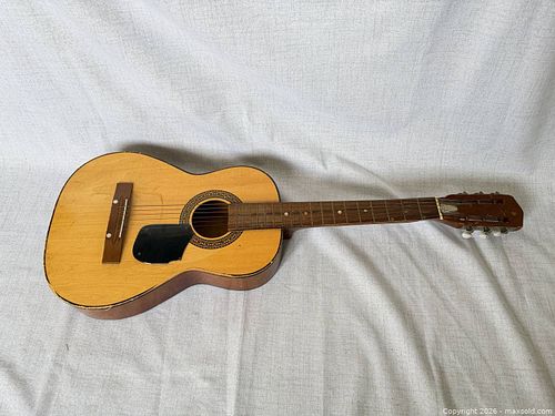 Unbranded Made in Korea Parlor Classical Nylon Guitar (1 of 10)